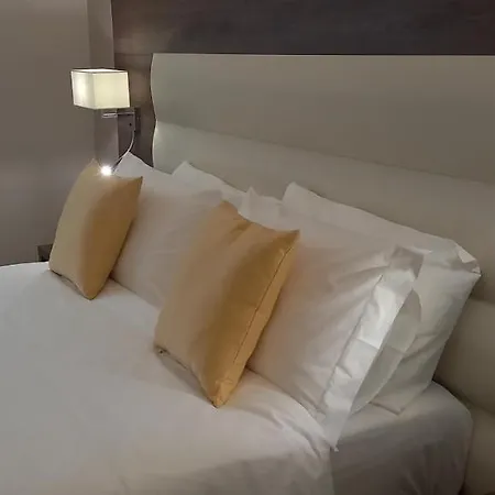 Alojamento de Acomodação e Pequeno-almoço Orchid Luxury 4*