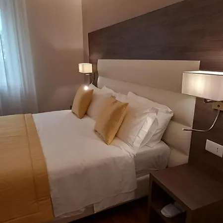 Alojamento de Acomodação e Pequeno-almoço Orchid Luxury Pescara